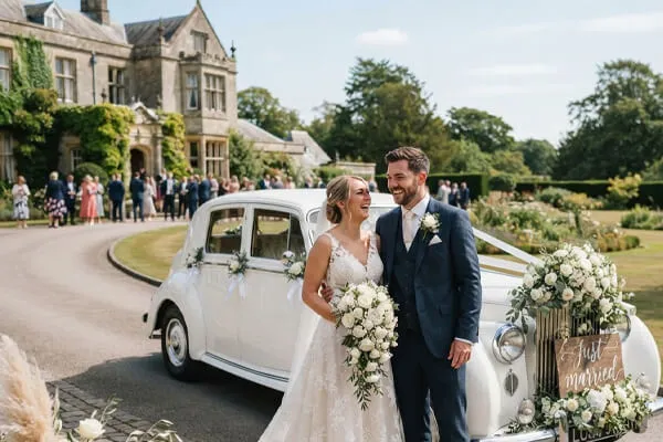 1300silvertaxismelbourne Wedding Transfer
